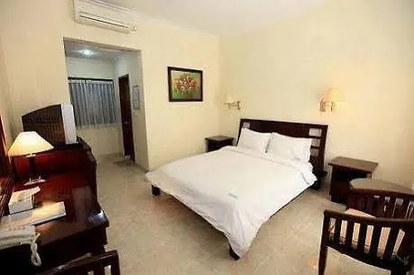 Puri Asih 3* Seminyak (Bali)